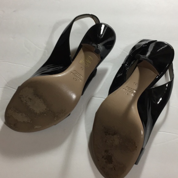 SOLD Valentino Garavani Black Patent Size 9M Heels - Picture 3 of 8